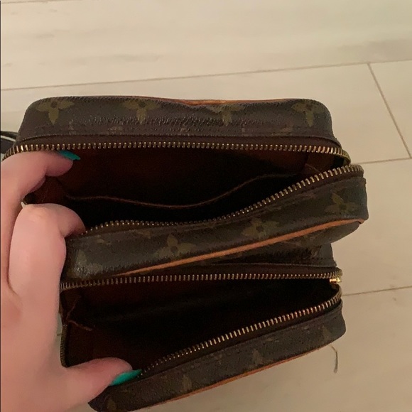 Authentic Louis Vuitton Amazone with strap - Picture 5 of 11